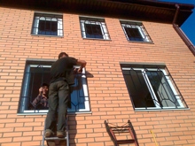Установка решеток на окна - надежная защита жилья
